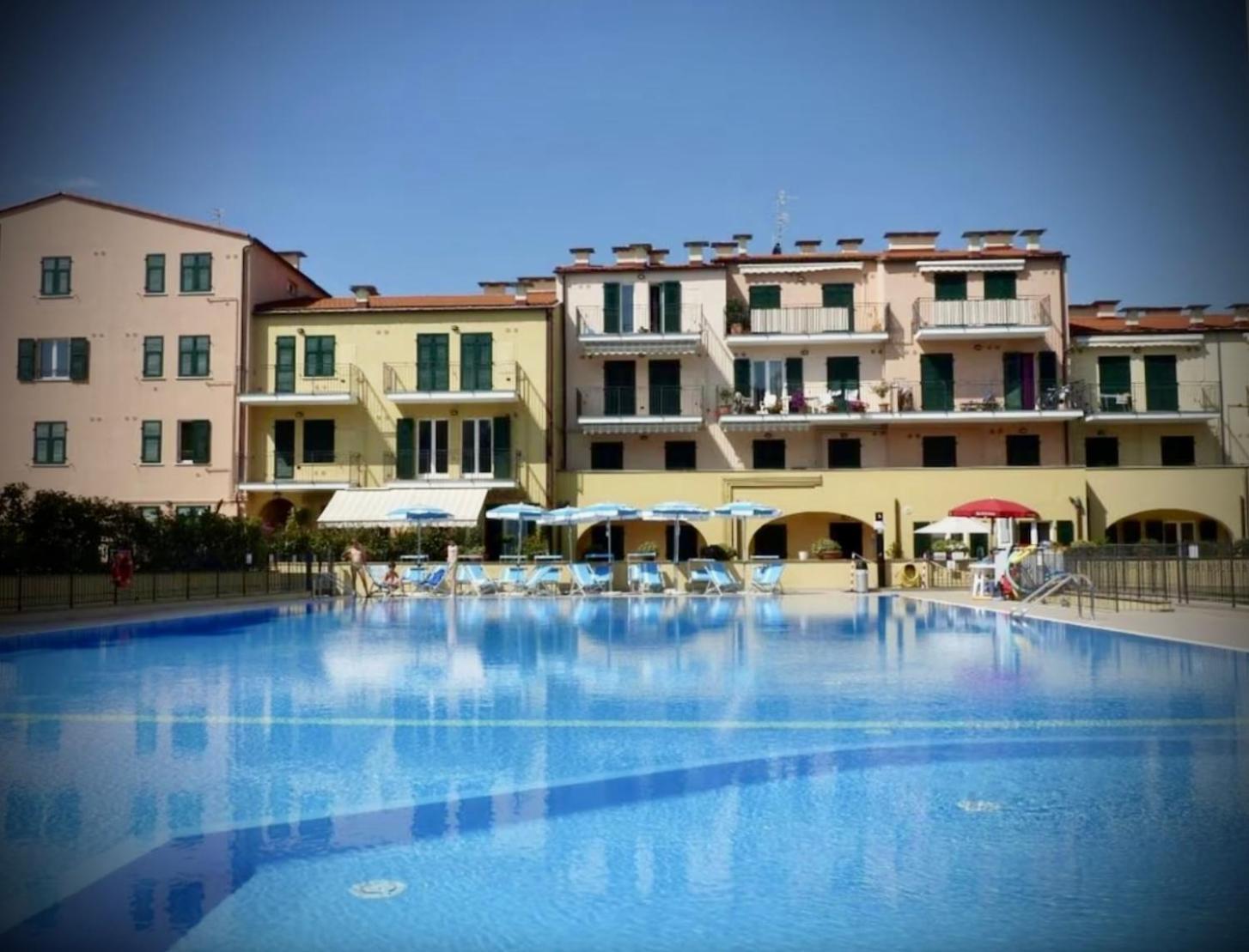 Studio Mer Piscine Cala Di Sole Imperia Italie Mono Locale Une Seule Piece Exterior foto