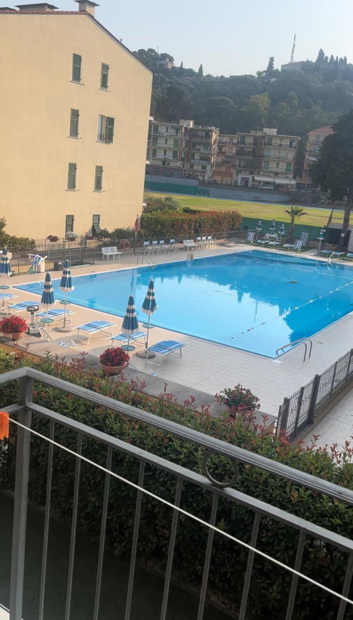 Studio Mer Piscine Cala Di Sole Imperia Italie Mono Locale Une Seule Piece Exterior foto